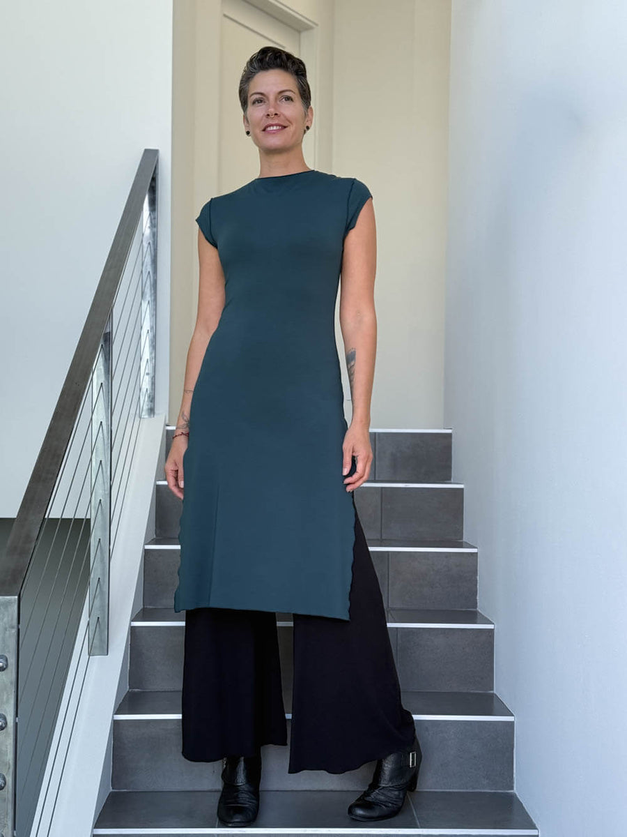 caraucci-cap-sleeve-slit-tunic